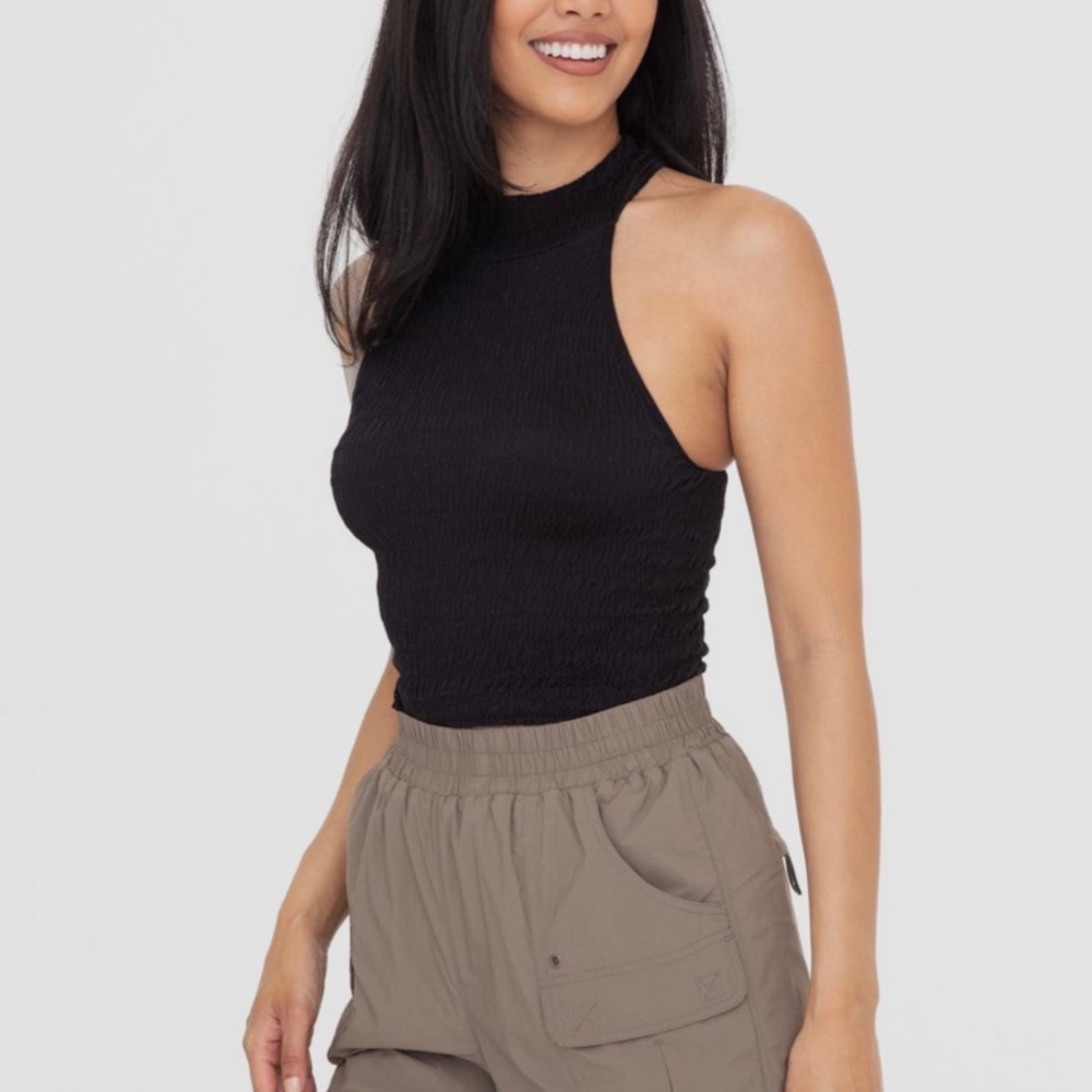 Black Smocked halter crop top - Picture 4 of 5